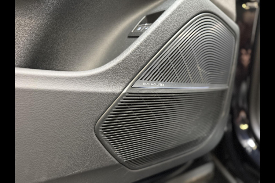 Audi Q8 60 TFSI e quattro Competition | B&O 3D | RS Stoelen | Pano