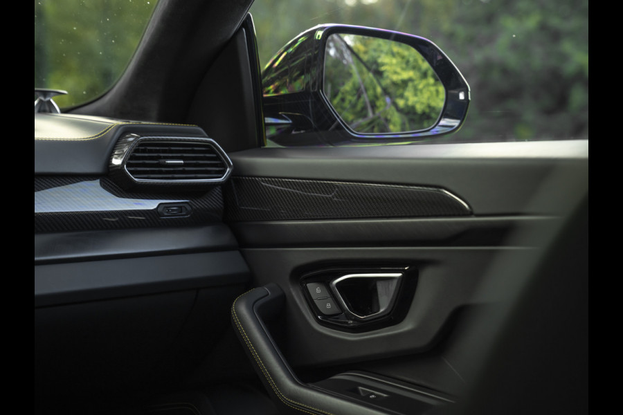Lamborghini Urus 4.0 V8 | Full option! | B&O | 2e eig | Rear Seat Entertainment | Carbon interieur | NL-auto