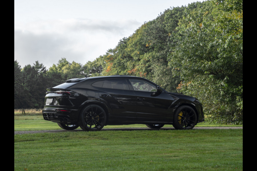 Lamborghini Urus 4.0 V8 | Full option! | B&O | 2e eig | Rear Seat Entertainment | Carbon interieur | NL-auto