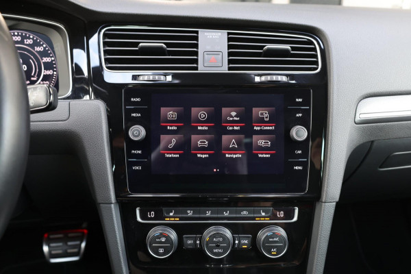 Volkswagen Golf 2.0 TSI GTI Performance 245+PK LED/VIRTUAL/PANO/ALCANTARA+S.VERWARMING/19" LMV/CAM/LINE/ACC/ECC/12 MDN GARANTIE!