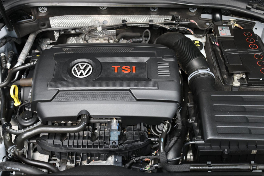 Volkswagen Golf 2.0 TSI GTI Performance 245+PK LED/VIRTUAL/PANO/ALCANTARA+S.VERWARMING/19" LMV/CAM/LINE/ACC/ECC/12 MDN GARANTIE!