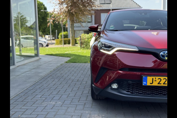 Toyota C-HR 1.8 Hybrid Style Plus | LED pakket, Navigatie, Dodehoekherkenning, Parkeersensoren, Keyless, Stoel + Stuurverwarming