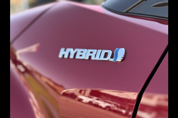 Toyota C-HR 1.8 Hybrid Style Plus | LED pakket, Navigatie, Dodehoekherkenning, Parkeersensoren, Keyless, Stoel + Stuurverwarming