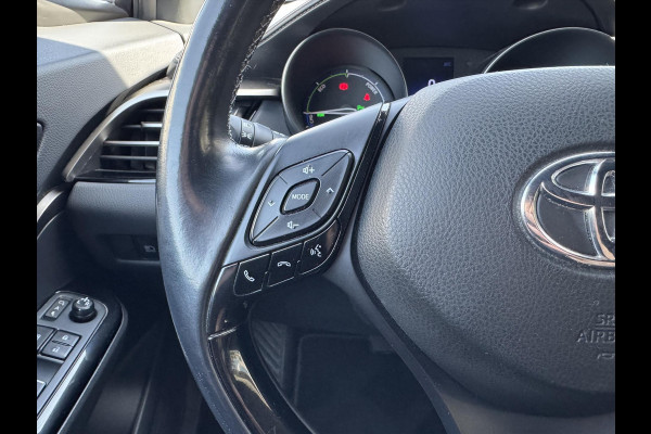 Toyota C-HR 1.8 Hybrid Style Plus | LED pakket, Navigatie, Dodehoekherkenning, Parkeersensoren, Keyless, Stoel + Stuurverwarming