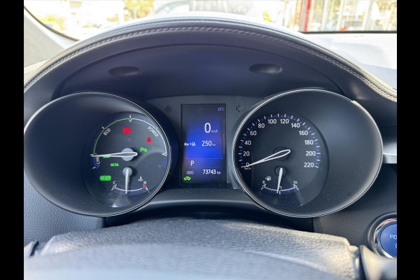 Toyota C-HR 1.8 Hybrid Style Plus | LED pakket, Navigatie, Dodehoekherkenning, Parkeersensoren, Keyless, Stoel + Stuurverwarming