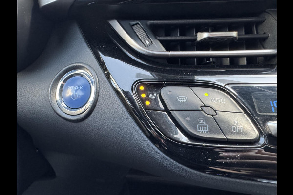 Toyota C-HR 1.8 Hybrid Style Plus | LED pakket, Navigatie, Dodehoekherkenning, Parkeersensoren, Keyless, Stoel + Stuurverwarming