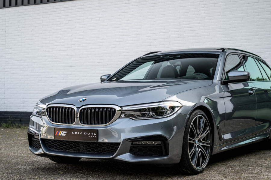 BMW 5 Serie Touring 520i M-Sport Panorama Nappa Leder Orig NL Auto NAP