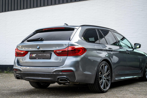 BMW 5 Serie Touring 520i M-Sport Panorama Nappa Leder Orig NL Auto NAP