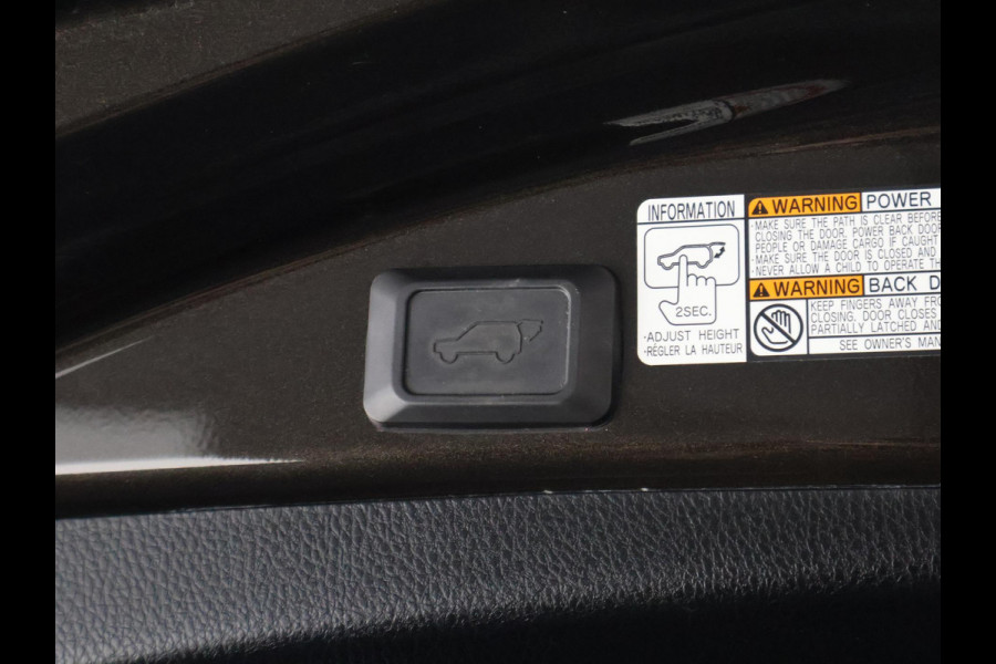 Toyota RAV4 2.5 HYBRID AUTOMAAT LUXURY NAVIGATIE.TREKHAAK.CAMERA.GARANTIE TOT 5-2028