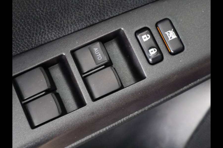Toyota RAV4 2.5 HYBRID AUTOMAAT LUXURY NAVIGATIE.TREKHAAK.CAMERA.GARANTIE TOT 5-2028