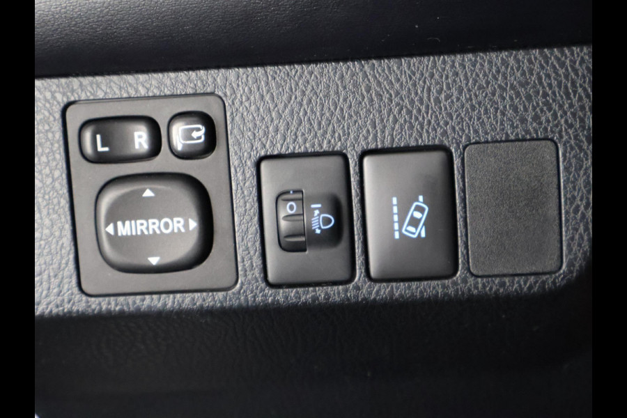 Toyota RAV4 2.5 HYBRID AUTOMAAT LUXURY NAVIGATIE.TREKHAAK.CAMERA.GARANTIE TOT 5-2028