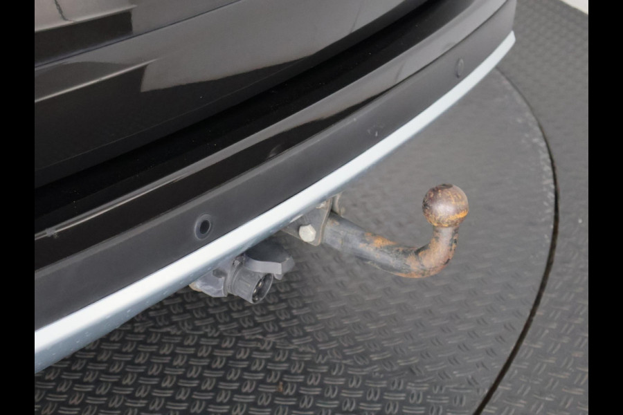 Toyota RAV4 2.5 HYBRID AUTOMAAT LUXURY NAVIGATIE.TREKHAAK.CAMERA.GARANTIE TOT 5-2028