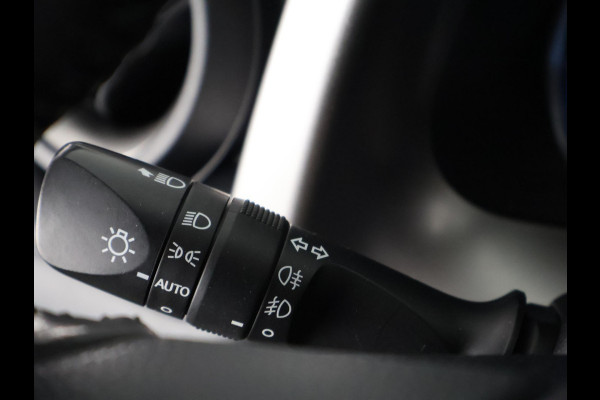 Toyota RAV4 2.5 HYBRID AUTOMAAT LUXURY NAVIGATIE.TREKHAAK.CAMERA.GARANTIE TOT 5-2028