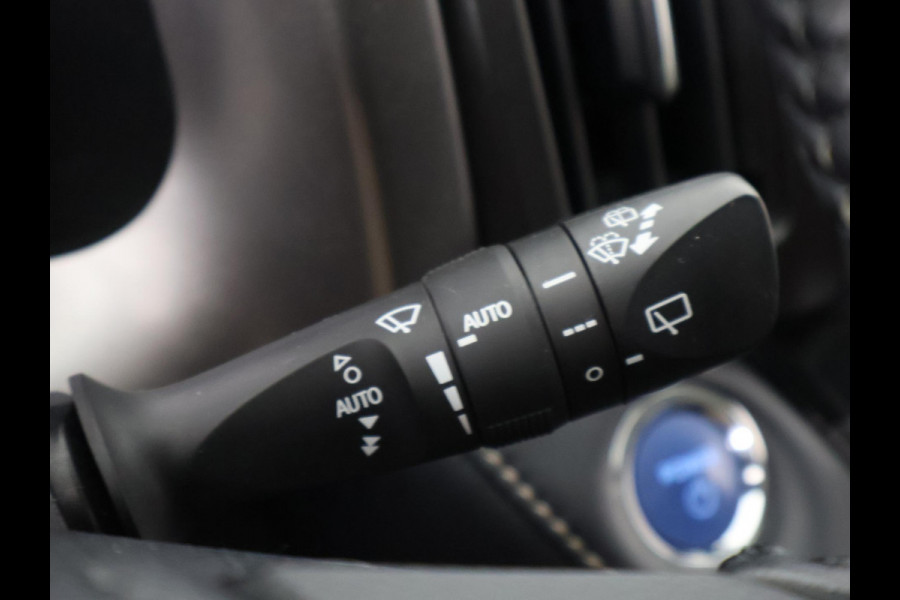 Toyota RAV4 2.5 HYBRID AUTOMAAT LUXURY NAVIGATIE.TREKHAAK.CAMERA.GARANTIE TOT 5-2028