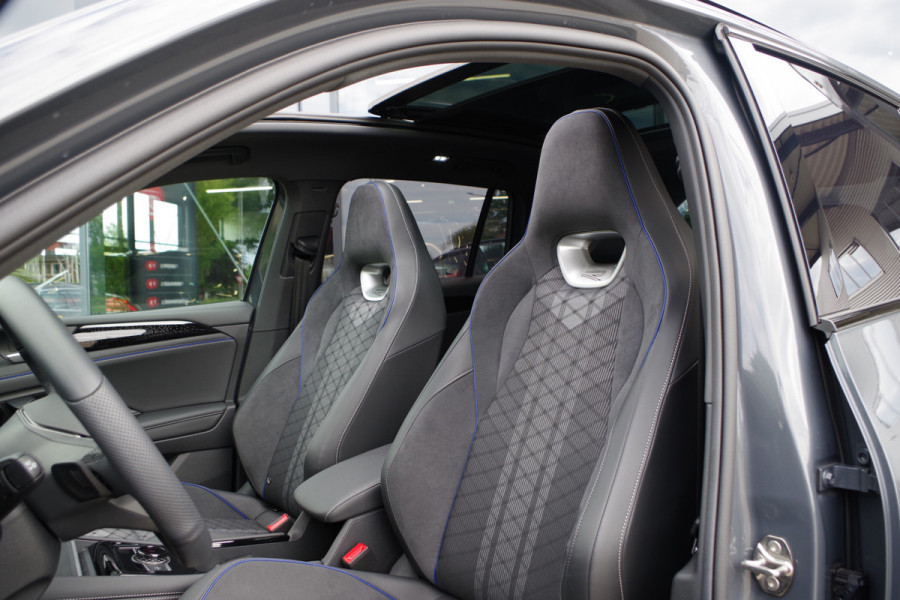 Volkswagen Tiguan 1.5 eHybrid 272 PK R-Line Edition PHEV, Panoramadak, Trekhaak, Harman / Kardon Geluidssysteem, Massage
