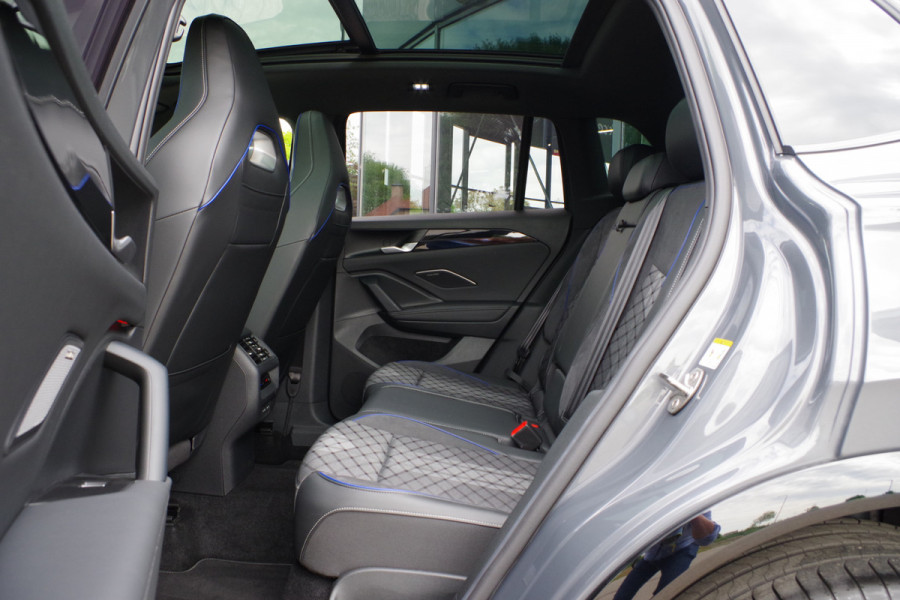 Volkswagen Tiguan 1.5 eHybrid 272 PK R-Line Edition PHEV, Panoramadak, Trekhaak, Harman / Kardon Geluidssysteem, Massage