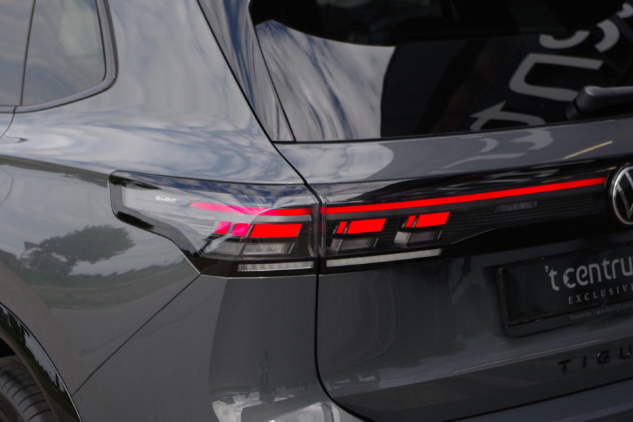 Volkswagen Tiguan 1.5 eHybrid 272 PK R-Line Edition PHEV, Panoramadak, Trekhaak, Harman / Kardon Geluidssysteem, Massage