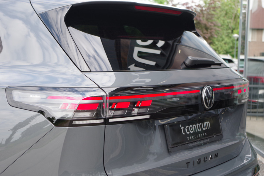 Volkswagen Tiguan 1.5 eHybrid 272 PK R-Line Edition PHEV, Panoramadak, Trekhaak, Harman / Kardon Geluidssysteem, Massage