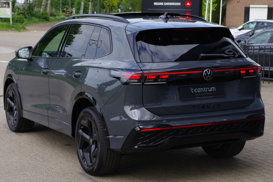 Volkswagen Tiguan 1.5 eHybrid 272 PK R-Line Edition PHEV, Panoramadak, Trekhaak, Harman / Kardon Geluidssysteem, Massage