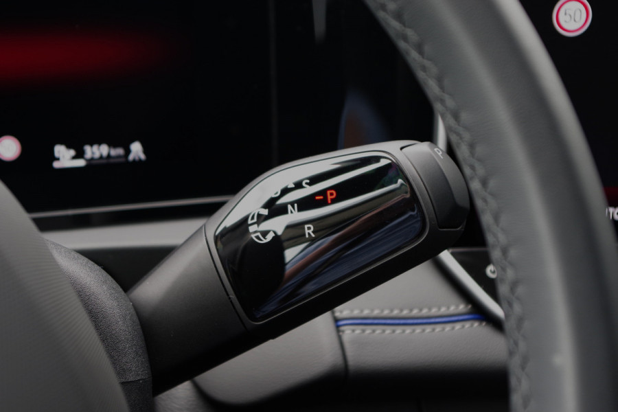 Volkswagen Tiguan 1.5 eHybrid 272 PK R-Line Edition PHEV, Panoramadak, Trekhaak, Harman / Kardon Geluidssysteem, Massage