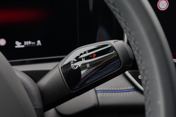 Volkswagen Tiguan 1.5 eHybrid 272 PK R-Line Edition PHEV, Panoramadak, Trekhaak, Harman / Kardon Geluidssysteem, Massage