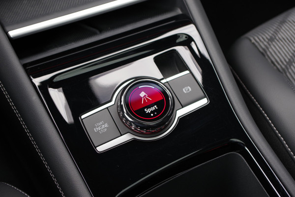Volkswagen Tiguan 1.5 eHybrid 272 PK R-Line Edition PHEV, Panoramadak, Trekhaak, Harman / Kardon Geluidssysteem, Massage