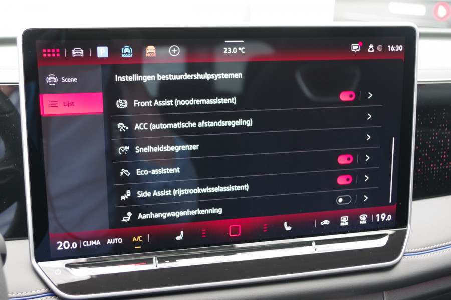 Volkswagen Tiguan 1.5 eHybrid 272 PK R-Line Edition PHEV, Panoramadak, Trekhaak, Harman / Kardon Geluidssysteem, Massage