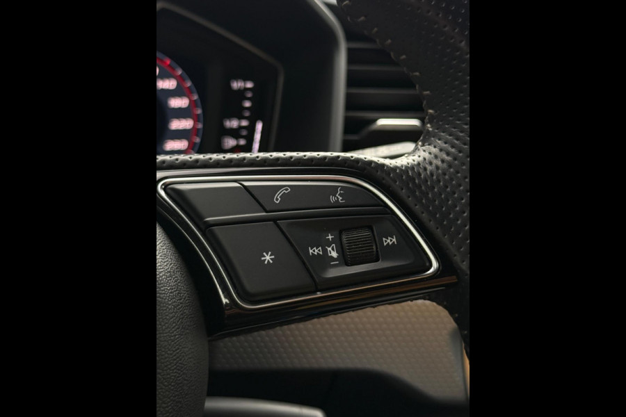 Audi A1 Sportback 30 TFSI 2x S-Line Camera CarPlay