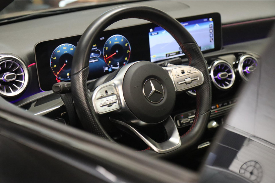 Mercedes-Benz A-Klasse 220 AMG /PANODAK/CAM/MEOMORY/LANE/VOL