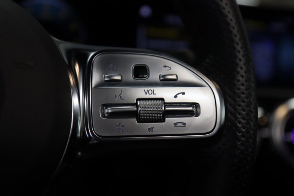 Mercedes-Benz A-Klasse 220 AMG /PANODAK/CAM/MEOMORY/LANE/VOL