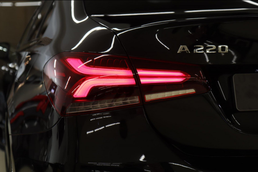 Mercedes-Benz A-Klasse 220 AMG /PANODAK/CAM/MEOMORY/LANE/VOL