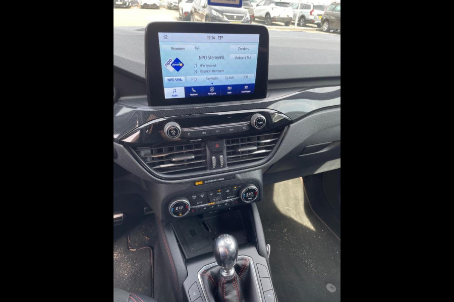 Ford Kuga 1.5 EcoBoost ST-Line 150pk | Winter Pack | Camera | Navigatie | Rode remklauwen