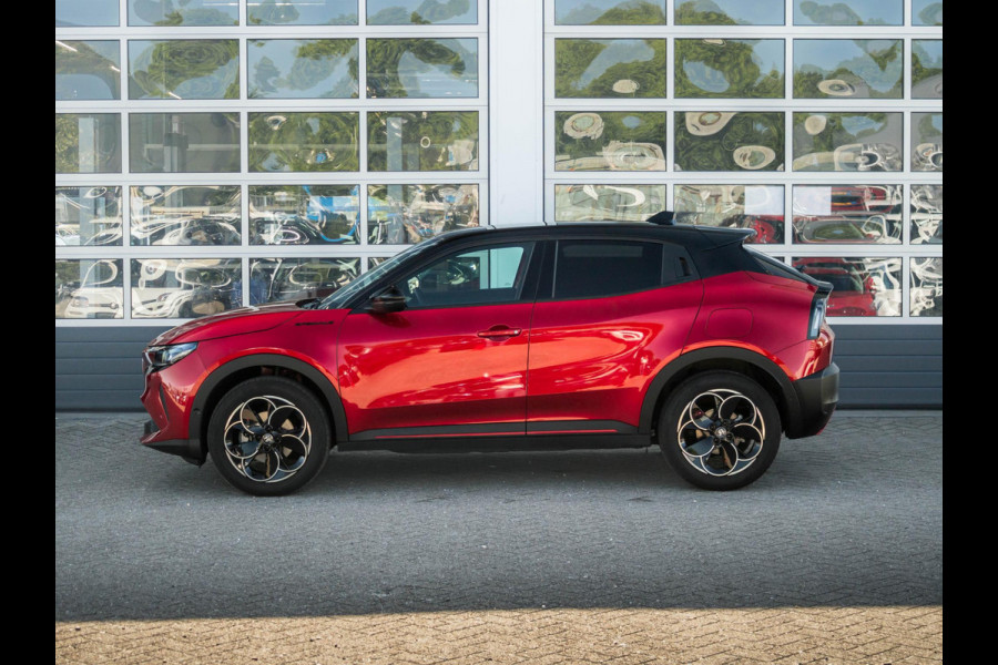 Alfa Romeo junior Elettrica Speciale 54 kWh | Pack Techno | Clima | Camera | Carplay | Adapt Cruise | Stoelverw. | Bicolore
