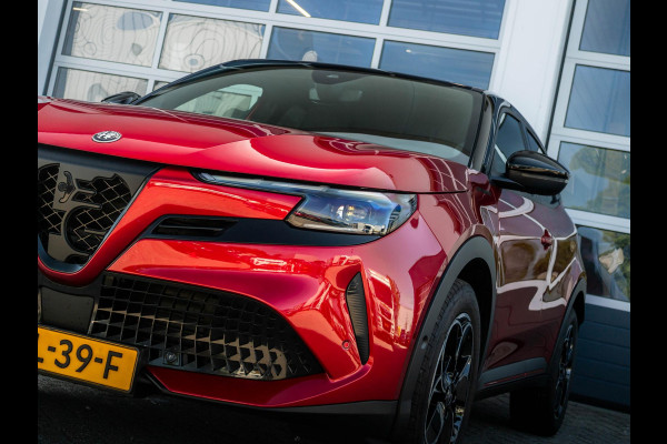 Alfa Romeo junior Elettrica Speciale 54 kWh | Pack Techno | Clima | Camera | Carplay | Adapt Cruise | Stoelverw. | Bicolore