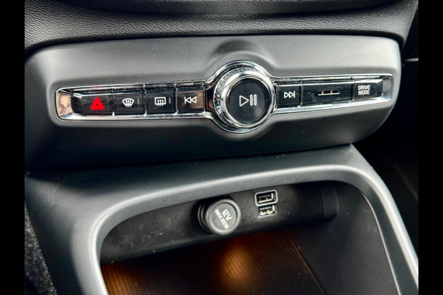 Volvo XC40 1.5 T5 Recharge R-Design Camera/Alcantara