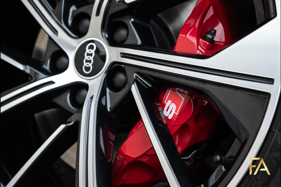 Audi Q5 Sportback 55 TFSI e S edition Luchtvering|MatrixLED|21Inch|FullBlack|367PK
