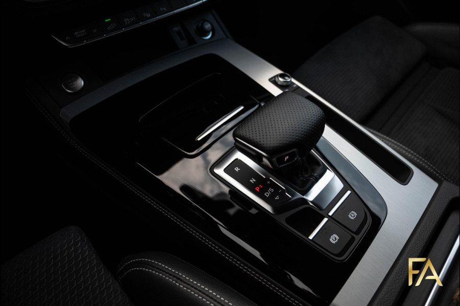Audi Q5 Sportback 55 TFSI e S edition Luchtvering|MatrixLED|21Inch|FullBlack|367PK