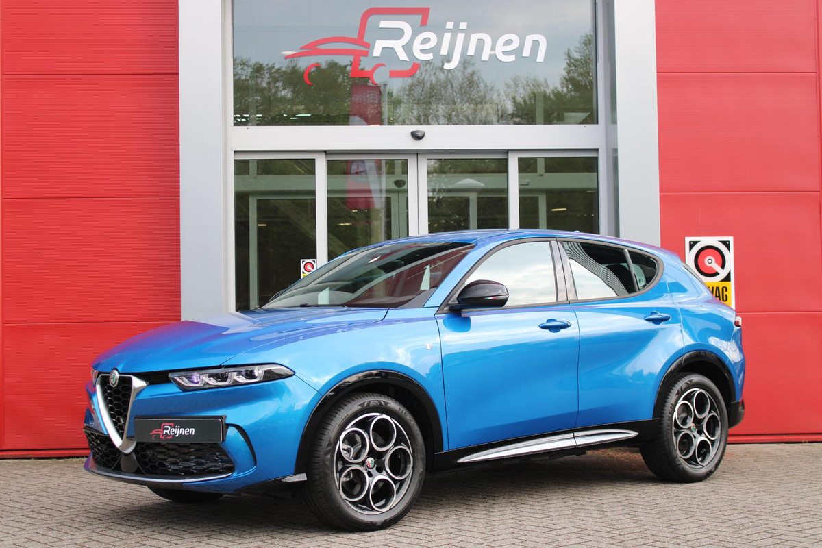 Alfa Romeo Tonale 1.5T 160PK AUTOMAAT Hybrid Ti | NIEUWE AUTO! | ELEKTRISCH BEDIENBARE VOORSTOELEN MET GEHEUGENFUNCTIE | HARMAN EN KARDON AUDIO | FULL LED KOPLAMPEN | 18" LICHTMETALEN VELGEN | CLIMATE CONTROL | NAVIGATIE | DRAADLOZE APPLE CARPLAY/ANDROID AUTO | ADAPTIVE CRUISE CONTROL | STOEL/STUUR VERWARMING | STOEL VENTILATIE | ELEKTRISCH BEDIENBARE ACHTERKLEP | DRAADLOZE TELEFOONLADER | KEYLESS ENTRY/START | PARKEERSENSOREN VOOR + ACHTER | ACHTERUITRIJ CAMERA | Alfa Romeo Tonale 1.5T 160PK AUTOMAAT Hybrid Ti | NIEUWE AUTO! | ELEKTRISCH BEDIENBARE VOORSTOELEN MET GEHEUGENFUNCTIE | HARMAN EN KARDON AUDIO | FULL LED KOPLAMPEN | 18" LICHTMETALEN VELGEN | CLIMATE CONTROL | NAVIGATIE | DRAADLOZE APPLE CARPLAY/ANDROID AUTO | ADAPTIVE CRUISE CONTROL | STOEL/STUUR VERWARMING | STOEL VENTILATIE | ELEKTRISCH BEDIENBARE ACHTERKLEP | DRAADLOZE TELEFOONLADER | KEYLESS ENTRY/START | PARKEERSENSOREN VOOR + ACHTER | ACHTERUITRIJ CAMERA |