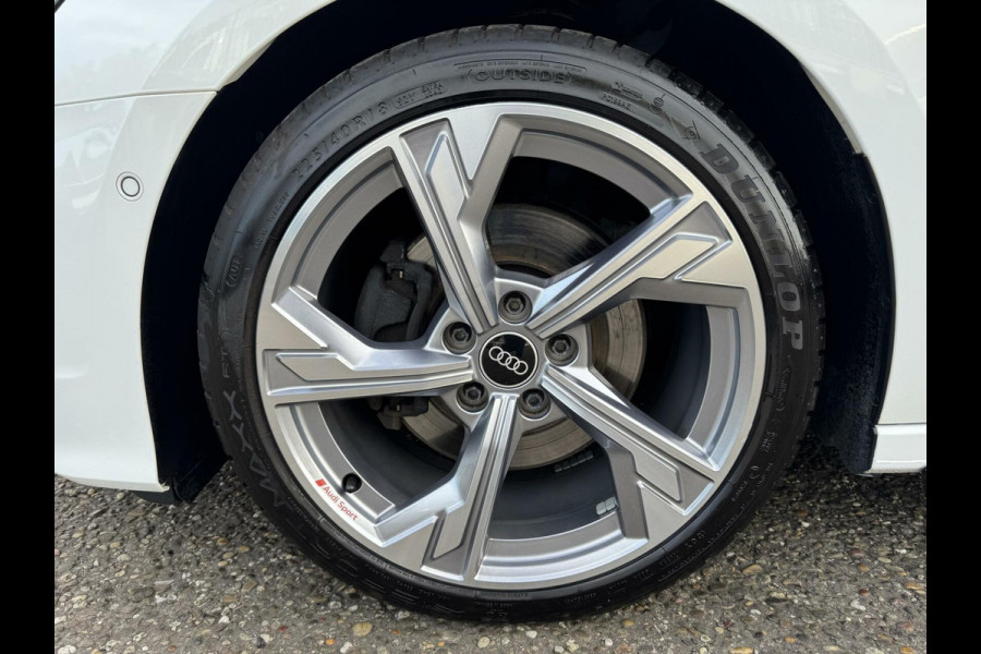 Audi A3 Sportback 35 TFSI 3 x S-Line Camera S-Tronic CarPlay 18inch Navi Garantie Stlvw