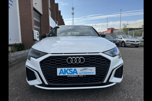 Audi A3 Sportback 35 TFSI 3 x S-Line Camera S-Tronic CarPlay 18inch Navi Garantie Stlvw