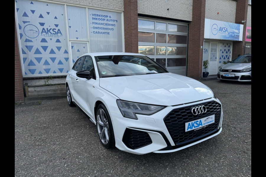 Audi A3 Sportback 35 TFSI 3 x S-Line Camera S-Tronic CarPlay 18inch Navi Garantie Stlvw