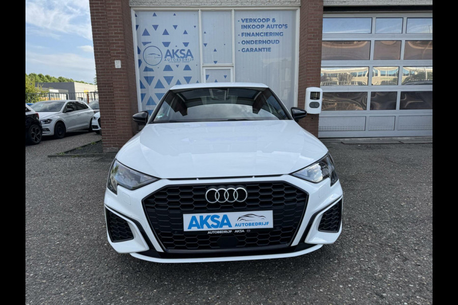 Audi A3 Sportback 35 TFSI 3 x S-Line Camera S-Tronic CarPlay 18inch Navi Garantie Stlvw