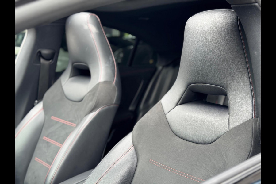 Mercedes-Benz CLA-Klasse 180 d AMG 2019 AUT NAVI PANO Diesel