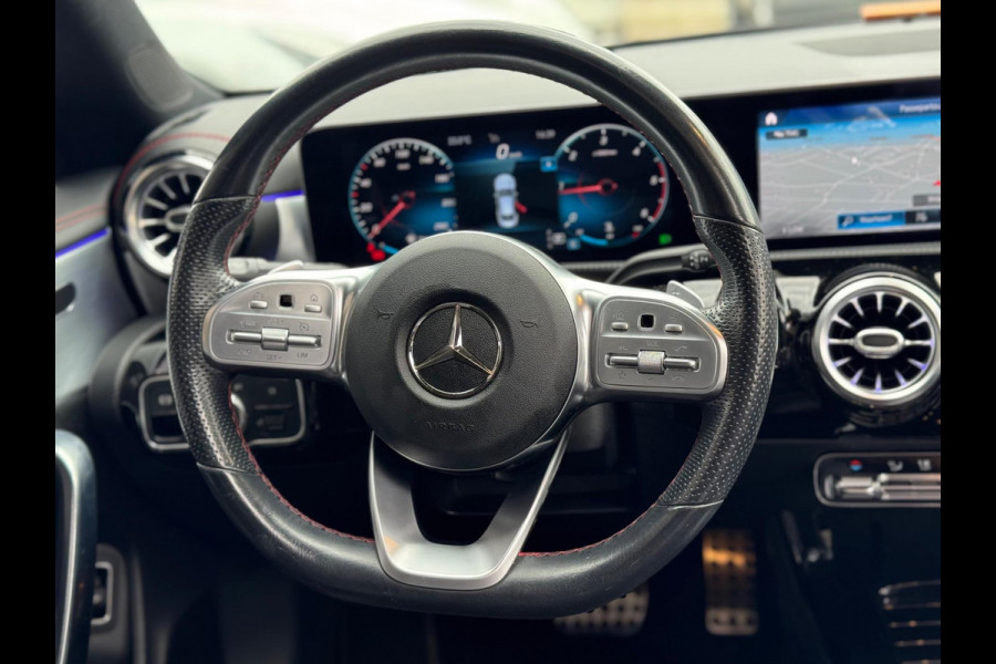 Mercedes-Benz CLA-Klasse 180 d AMG 2019 AUT NAVI PANO Diesel