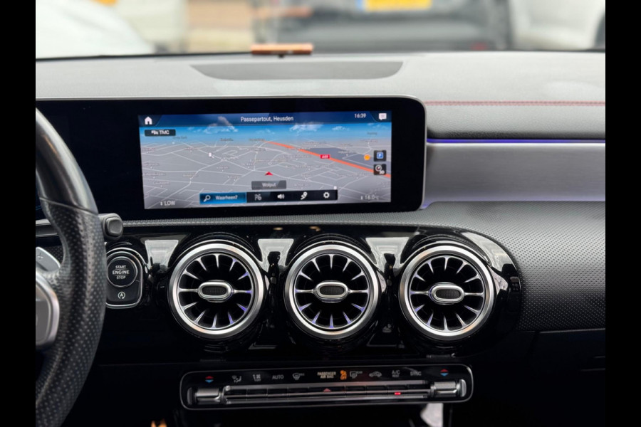 Mercedes-Benz CLA-Klasse 180 d AMG 2019 AUT NAVI PANO Diesel