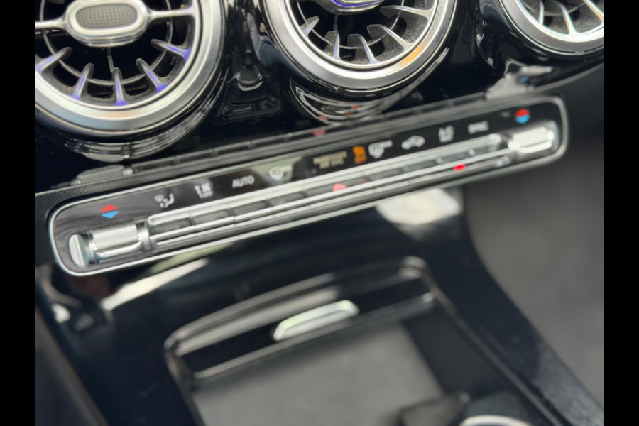 Mercedes-Benz CLA-Klasse 180 d AMG 2019 AUT NAVI PANO Diesel
