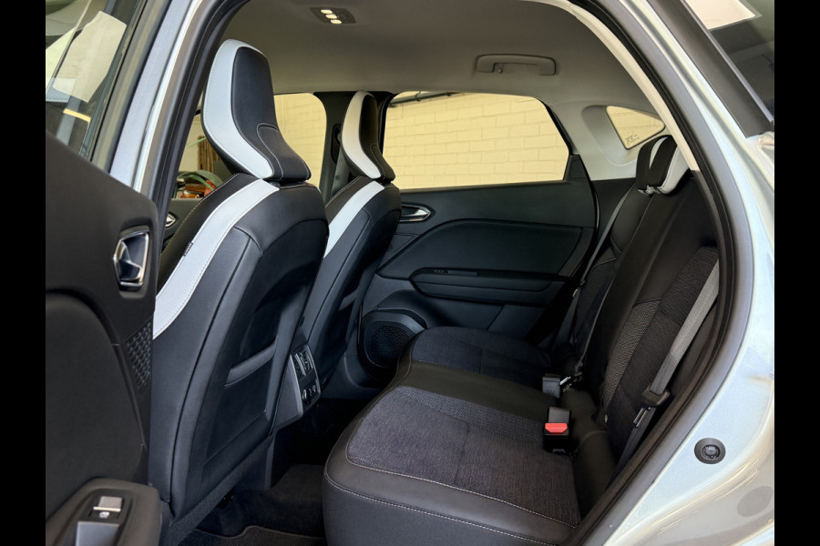 Renault Captur 1.3 TCe 155pk Intens | Groot Navi | ACC | Blindspot | Camera | 17 inch | 100% Delaer onderhouden!