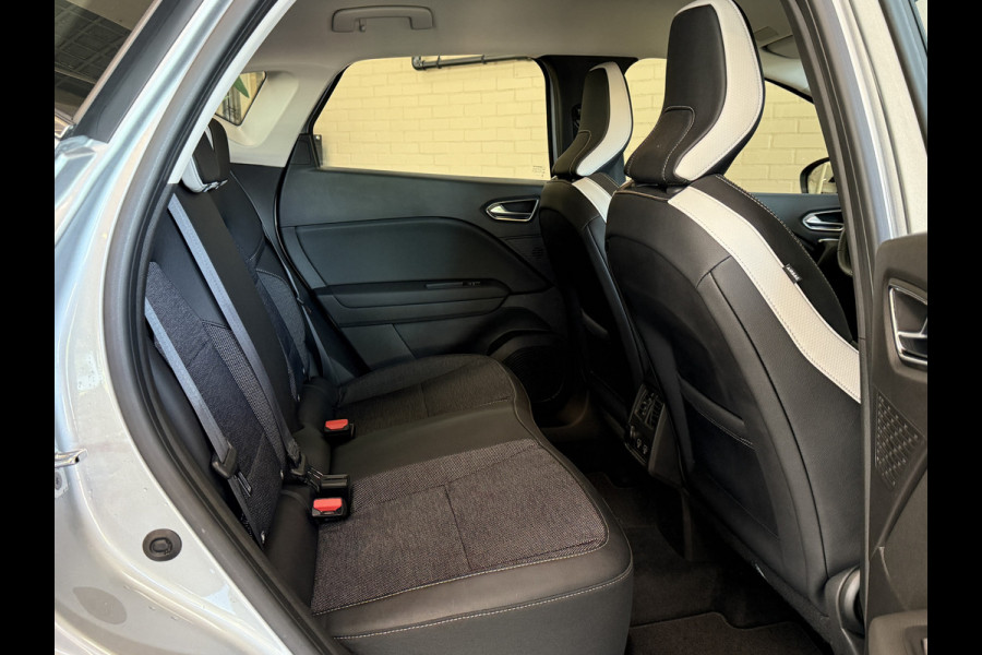 Renault Captur 1.3 TCe 155pk Intens | Groot Navi | ACC | Blindspot | Camera | 17 inch | 100% Delaer onderhouden!
