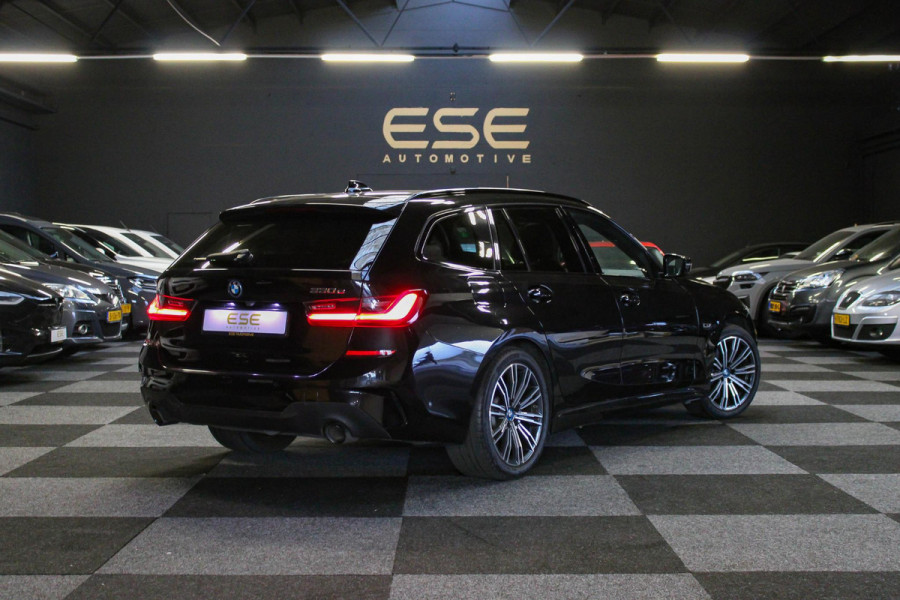BMW 3 Serie Touring 330e M-Sport | Pano | Trekhaak | 360 camera