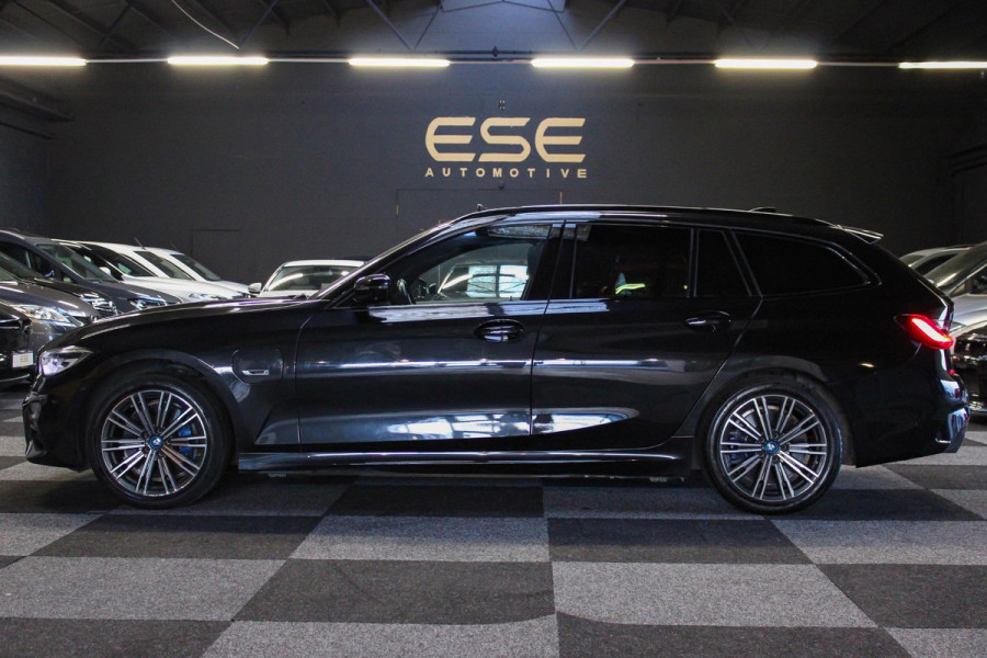 BMW 3 Serie Touring 330e M-Sport | Pano | Trekhaak | 360 camera